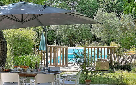 Villa Piscine - Aigues-Vives: Zone Résidentielle, Appartement, Biens, Recours, Manoir, Balcon, Villa, Piscine