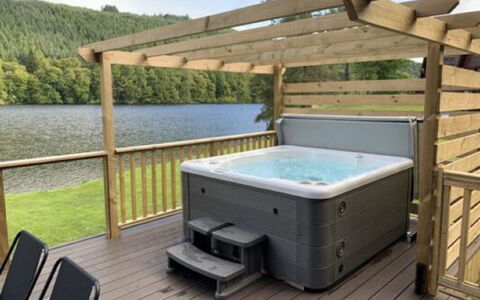 Invergarry Combi: Zone Résidentielle, Appartement, Biens, Recours, Manoir, Balcon, Villa, Piscine