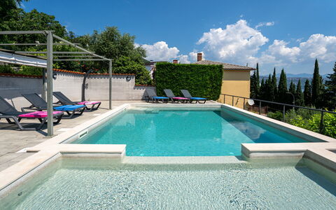 Salvia: Zone Résidentielle, Appartement, Biens, Recours, Manoir, Balcon, Villa, Piscine