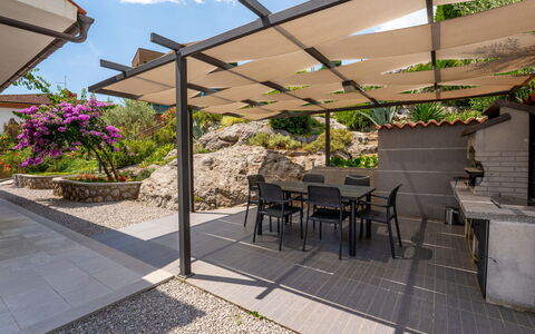 Salvia: Zone Résidentielle, Appartement, Biens, Recours, Manoir, Balcon, Villa, Piscine