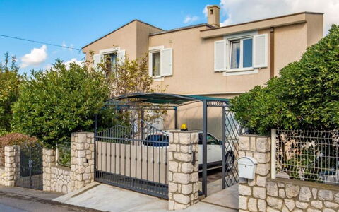Rebeka: Zone Résidentielle, Appartement, Biens, Recours, Manoir, Balcon, Villa, Piscine