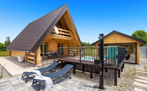 Ivica: Zone Résidentielle, Appartement, Biens, Recours, Manoir, Balcon, Villa, Piscine