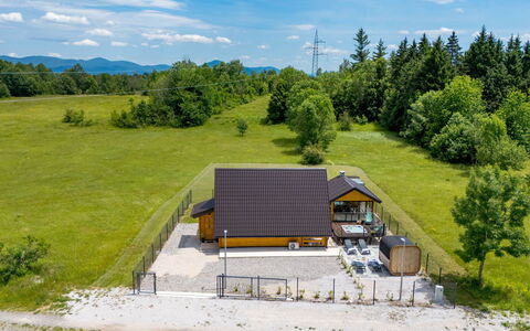 Ivica: Zone Résidentielle, Appartement, Biens, Recours, Manoir, Balcon, Villa, Piscine