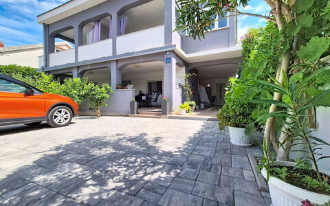 Pag Povljana 200: Zone Résidentielle, Appartement, Biens, Recours, Manoir, Balcon, Villa, Piscine