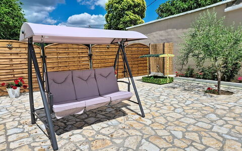 Denis: Zone Résidentielle, Appartement, Biens, Recours, Manoir, Balcon, Villa, Piscine