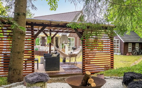 Myrra: Bois, Chalet, Toit, Maison, Jardin, Domicile, Meubles, Arrière-Cour, Mobilier De Jardin