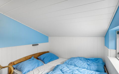 Myra - 100M from the Sea: Design Intérieur, Chambre, Plafond, Sol, Sol, Lit, Linge, Literie, Pièce, Drap De Lit