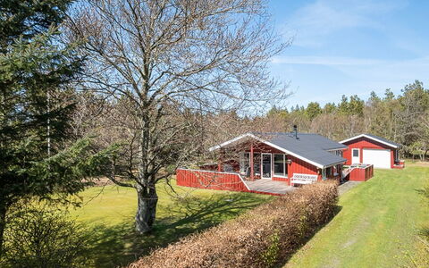 Ulfsten - 2Km from the Sea: Maison, Domicile, Chalet, Biens, Pelouse, Ferme, Aménagement Paysager, Jardin, Cour, Allée