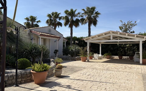 Villa Monaco: Ombre, Pot De Fleur, Hacienda, Dalle, Structure En Plein Air, Biens, Aménagement Paysager, Jardin