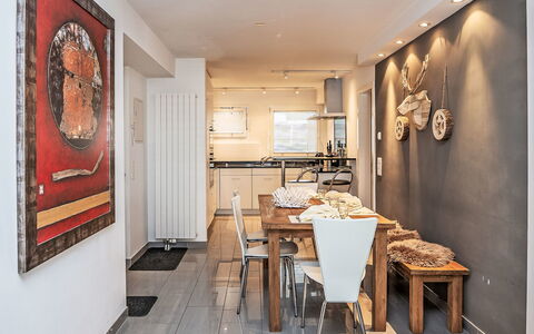 Chesa Enania: Appartement, Architecture, Zone Résidentielle, Condominium, Composite, Design Urbain, Balcon, Usage Mixte, Ombre
