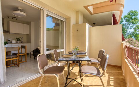 Nice: Appartement, Architecture, Zone Résidentielle, Condominium, Composite, Design Urbain, Balcon, Usage Mixte, Ombre