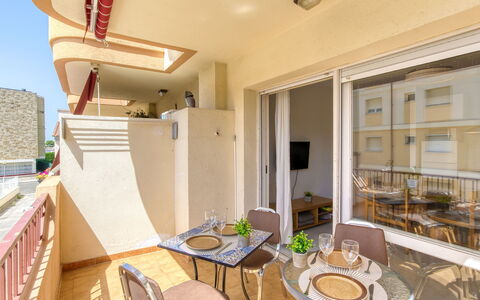 Nice: Appartement, Architecture, Zone Résidentielle, Condominium, Composite, Design Urbain, Balcon, Usage Mixte, Ombre