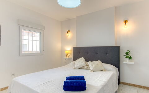 Nice: Appartement, Architecture, Zone Résidentielle, Condominium, Composite, Design Urbain, Balcon, Usage Mixte, Ombre