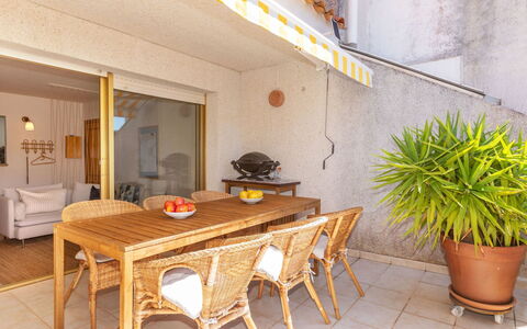 Claudi: Appartement, Architecture, Zone Résidentielle, Condominium, Composite, Design Urbain, Balcon, Usage Mixte, Ombre