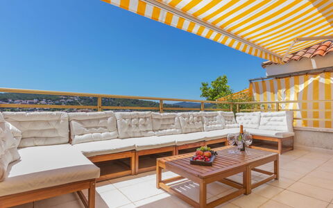 Claudi: Appartement, Architecture, Zone Résidentielle, Condominium, Composite, Design Urbain, Balcon, Usage Mixte, Ombre