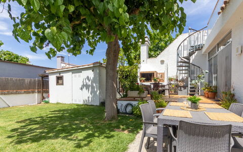 Lluna: Appartement, Architecture, Zone Résidentielle, Condominium, Composite, Design Urbain, Balcon, Usage Mixte, Ombre