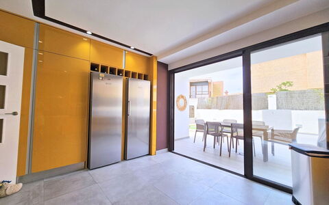 Sweet Home Cabo de Palos: Appartement, Architecture, Zone Résidentielle, Condominium, Composite, Design Urbain, Balcon, Usage Mixte, Ombre