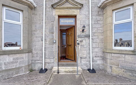 Lossiemouth Manor