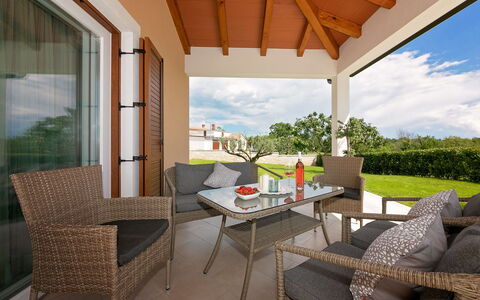 Villa Mušković: Appartement, Architecture, Zone Résidentielle, Condominium, Composite, Design Urbain, Balcon, Usage Mixte, Ombre