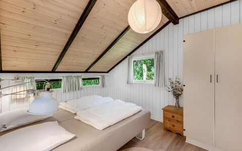 Hege - 1Km to the Fjord: Design Intérieur, Bois, Plafond, Meubles, Lit, Chambre, Domicile, Sol, Sol, Éclairage