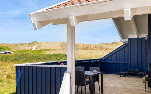 Nis - 75M from the Sea: Bois, Toit, Ombre, Mobilier De Jardin, Plate-Forme, Dur, Porche, Structure En Plein Air, Conception, Planche