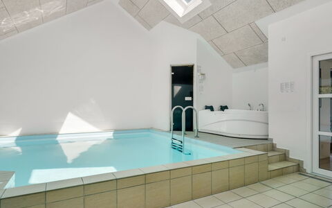Sonsee - 300M to the Fjord: Sol, Sol, Design Intérieur, Plafond, Luminaire Plomberie, Piscine, Pièce, Grenier, Recours, Plomberie