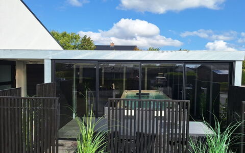 Gundula - 1.3Km from the Sea: Toit, Maison, Domicile, Chalet, Porte, Siding, Plate-Forme, Porche, Planche, Dur