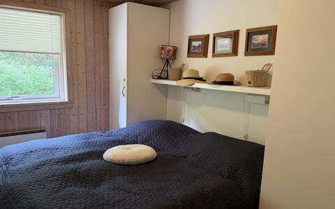 Laris - from the Sea: Chambre, Lit, Meubles, Bois, Sol, Drap De Lit, Design Intérieur, Sol, Literie, Pièce