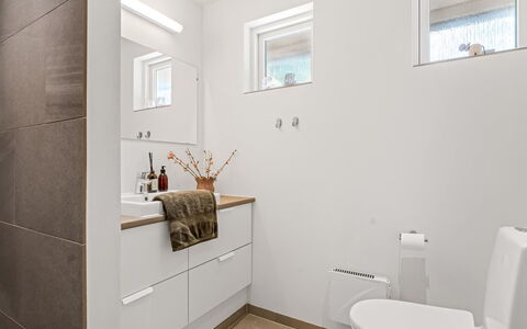 Laris - from the Sea: Sol, Sol, Design Intérieur, Luminaire Plomberie, Armoire De Toilette, Bois, Évier, Lavabo, Salle De Bains, Robinet