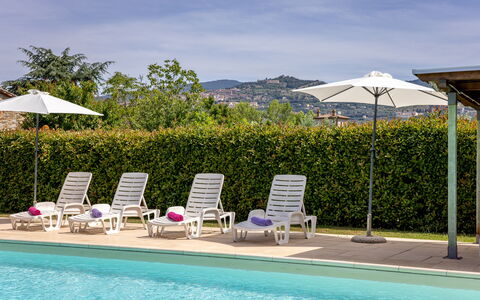 Il Cipresso, Casa dei Nonni, Cortona: Piscine, Parapluie, Mobilier De Jardin, Recours, Ombre, Chaise, Tableau De Plein Air, Balancelle, Eco Hôtel, Aménagement Paysager