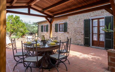 Il Cipresso, Casa Lucia, Cortona: Meubles, Porte, Chaise, Domicile, Pot De Fleur, Table Cuisine Et Salle A Manger, Tableau De Plein Air, Mobilier De Jardin, Patio, Jardin