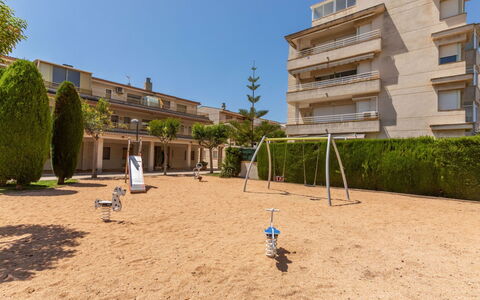 Maritim: Zone Résidentielle, Appartement, Ombre, Condominium, Biens, Jardin, Aménagement Paysager, Cour, Balcon