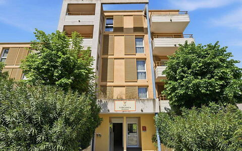 Grasse 617: Appartement, Condominium, Zone Résidentielle, Usage Mixte, Balcon, Hôtel