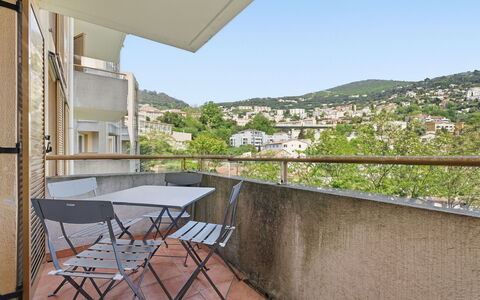 Virginia: Appartement, Balcon, Condominium, Balustrade
