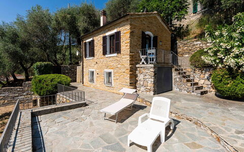 Casetta Pantasina: Domicile, Maison, Porte, Chalet, Biens, Dalle, Mur De Pierre, Porche, Villa, Cour