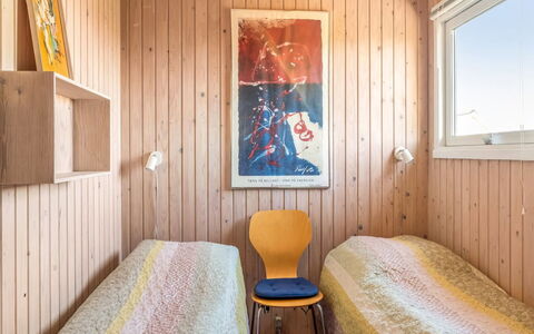 Eldmar - 500M from the Sea: Mur, Sol, Bois, Design Intérieur, Sol, Chambre, Plafond, Lit, Drap De Lit, Pièce