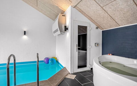 Ozrenka - from the Sea: Luminaire Plomberie, Sol, Sol, Design Intérieur, Plafond, Baignoire, Composite, Plomberie, Salle De Bains, Pièce