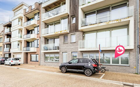 Cosy @ Sea: Bâtiment, Appartement, Zone Résidentielle, Quartier, Ville, Zone Urbaine, Condominium, Design Urbain, Établissements Humains, Usage Mixte