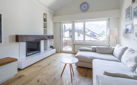 Casa Curnera 8: Design Intérieur, Meubles, Sol, Sol, Canapé, Bois, Plafond, Parquet, Salon, Pièce