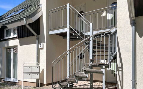 Tonis Strandidyll: Escaliers, Balustrade, Composite, Balustre, Métal, Balcon, Acier, Tache De Bois, Dur