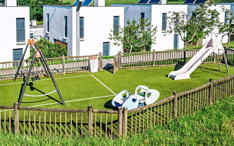 Alturan: Meubles, Table Cuisine Et Salle A Manger, Chaise, Sol, Mer, Balcon, Océan, Recours, Eco Hôtel, Salle À Manger