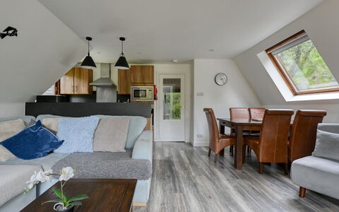 Loch Oich View (Lodge 6): Bois, Meubles, Sol, Design Intérieur, Domicile, Plafond, Sol, Pièce, Canapé, Salon