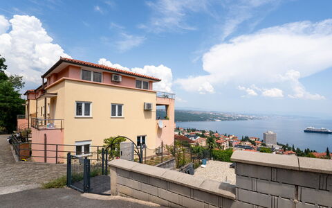 Judy: Meubles, Table Cuisine Et Salle A Manger, Chaise, Sol, Mer, Balcon, Océan, Recours, Eco Hôtel, Salle À Manger