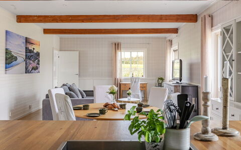 Onsjö: Meubles, Table Cuisine Et Salle A Manger, Chaise, Sol, Mer, Balcon, Océan, Recours, Eco Hôtel, Salle À Manger