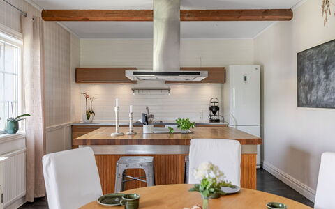 Onsjö: Meubles, Table Cuisine Et Salle A Manger, Chaise, Sol, Mer, Balcon, Océan, Recours, Eco Hôtel, Salle À Manger