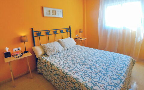 Coral Ii: Familiale, Appartement, Véhicule De Luxe, Mid-Taille Car, Parking, Sedan, Voiture Compacte, City Car
