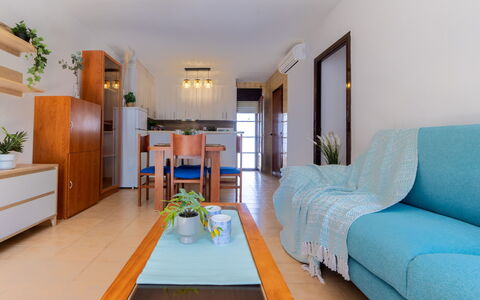 Nuri: Familiale, Appartement, Véhicule De Luxe, Mid-Taille Car, Parking, Sedan, Voiture Compacte, City Car