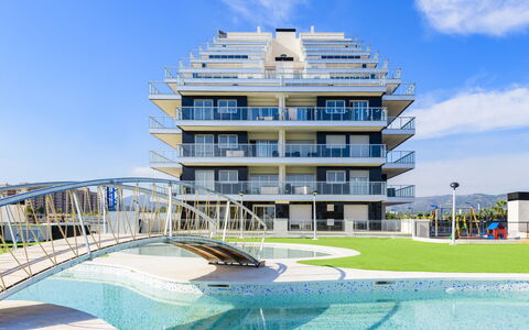 Ciudad Jardin Ii: Familiale, Appartement, Véhicule De Luxe, Mid-Taille Car, Parking, Sedan, Voiture Compacte, City Car