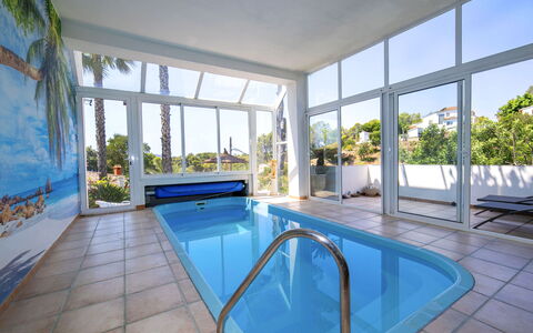 Castillo: Bleu, Piscine, Recours, Eco Hôtel, Loisir, Appartement, Hôtel, Mobilier De Jardin, Ombre