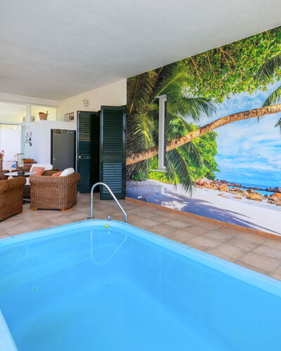 Castillo: Meubles, Mobilier De Jardin, Piscine, Recours, Loisir, Eco Hôtel, Ombre, Chaise, Hôtel, Tropiques